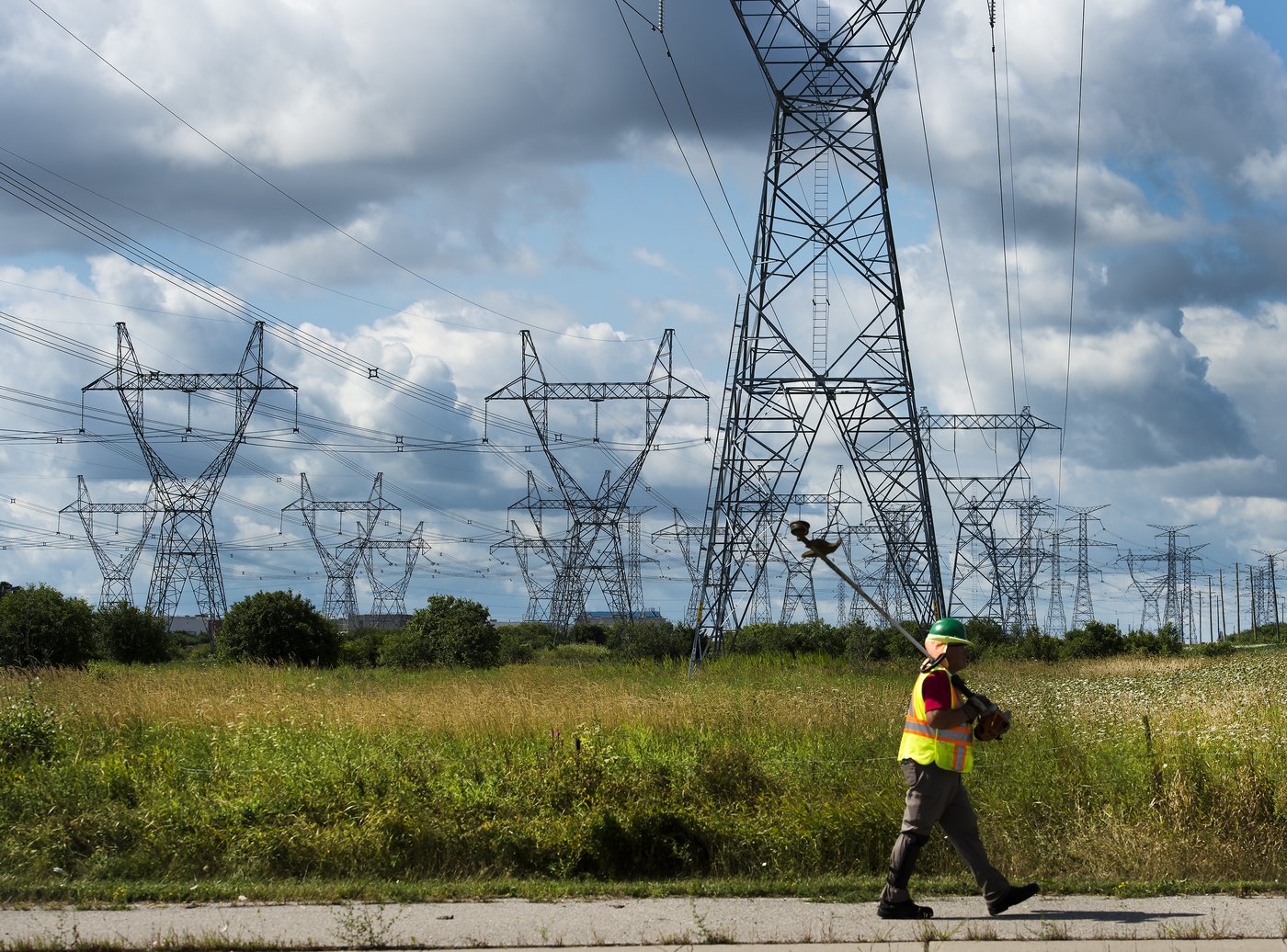 L'Ontario veut faciliter le raccordement au réseau électrique
