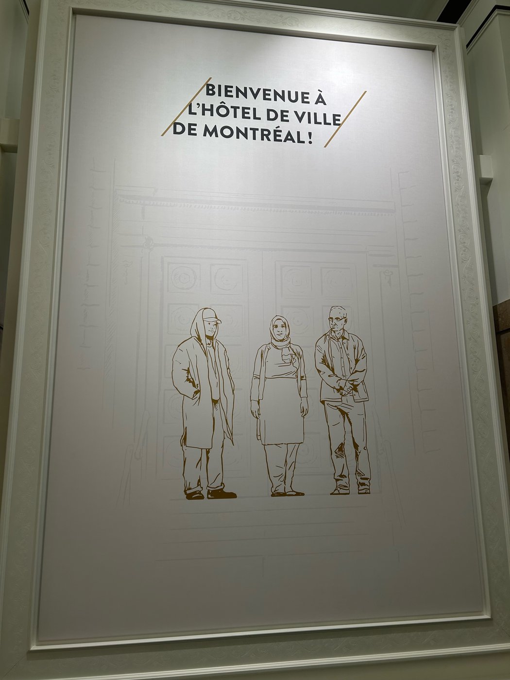 Un organisme musulman déplore le retrait d'une affiche à l'hôtel de ville de Montréal