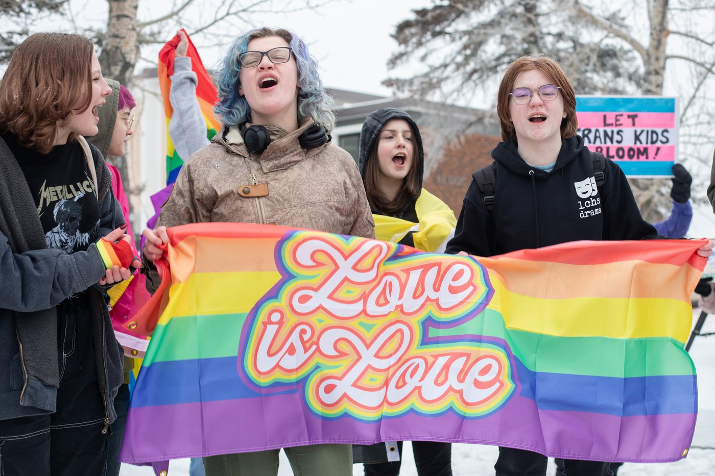 Dépôt de trois projets de loi en Alberta sur l'identité de genre