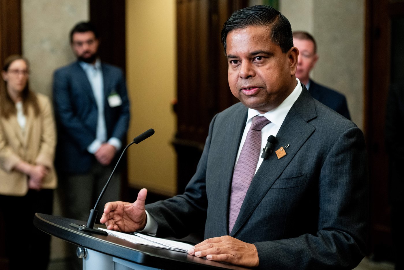 Ontario:le fédéral s'excuse pour la mauvaise gestion de l'argent de Premières Nations