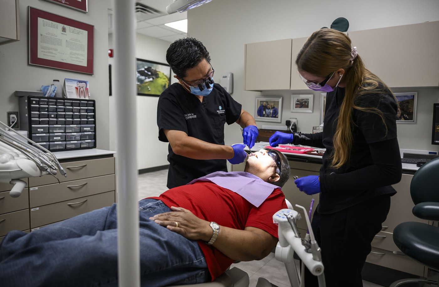 Québec autorise le programme fédéral de soins dentaires dans ses établissements