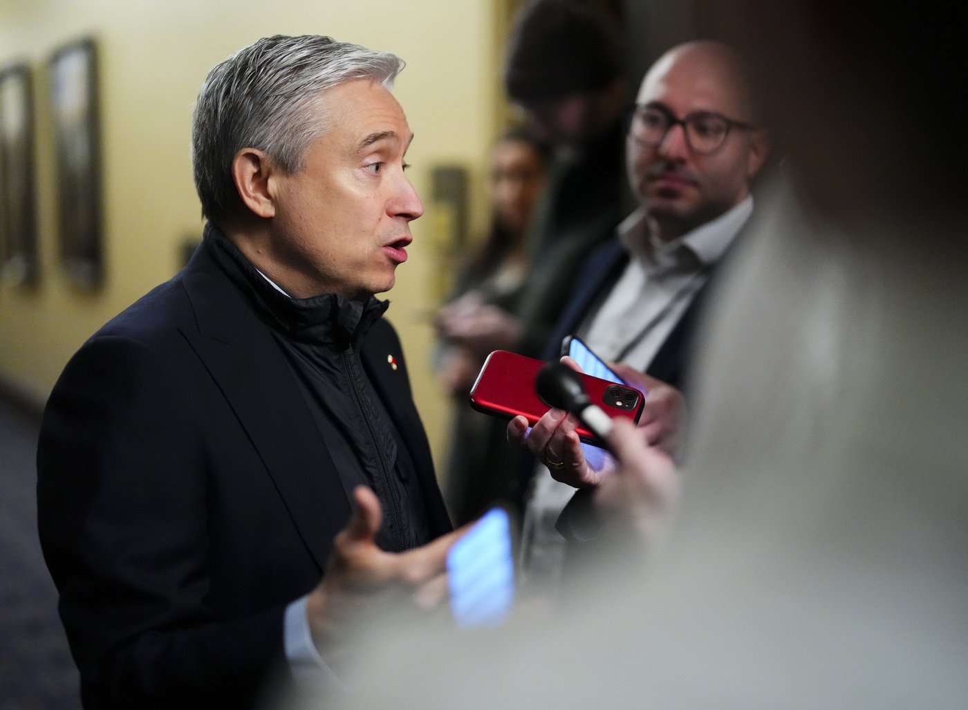 Champagne appelle les provinces à «travailler ensemble» dans le dossier des tarifs