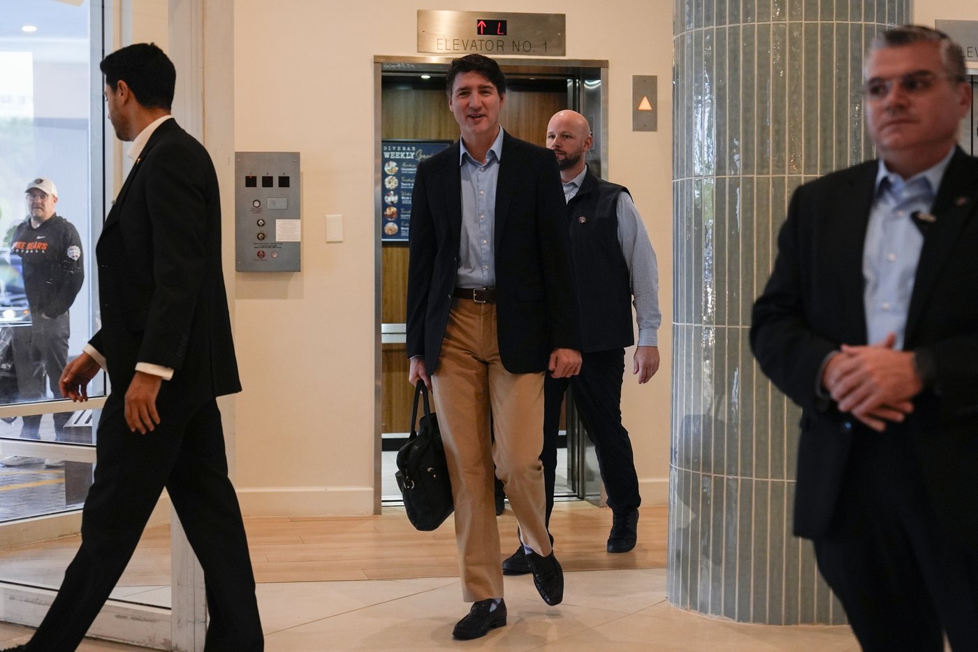 Justin Trudeau affirme avoir eu une «excellente conversation» avec Trump en Floride