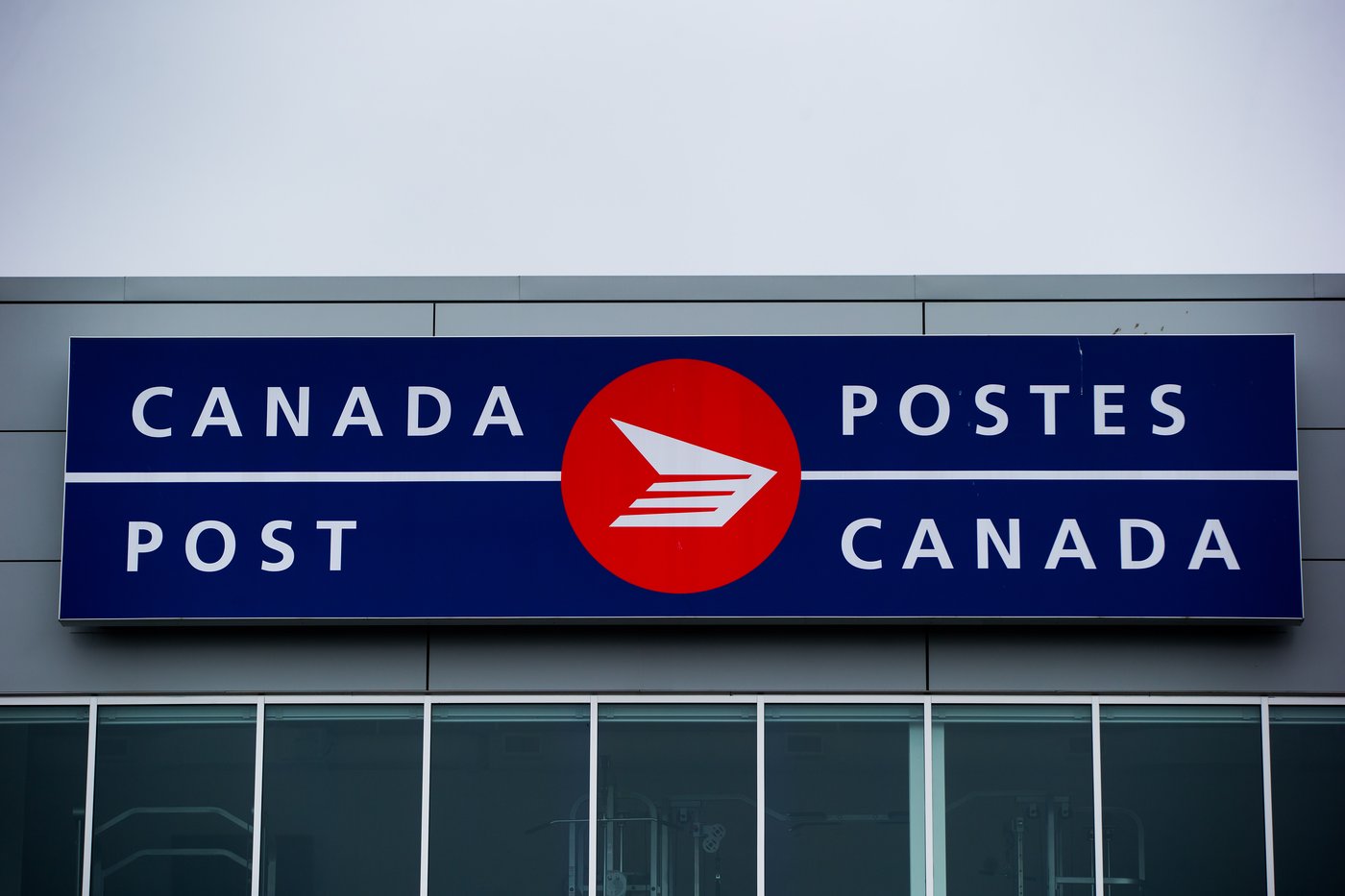 Les négociations se poursuivent entre Postes Canada et le syndicat, selon l'employeur