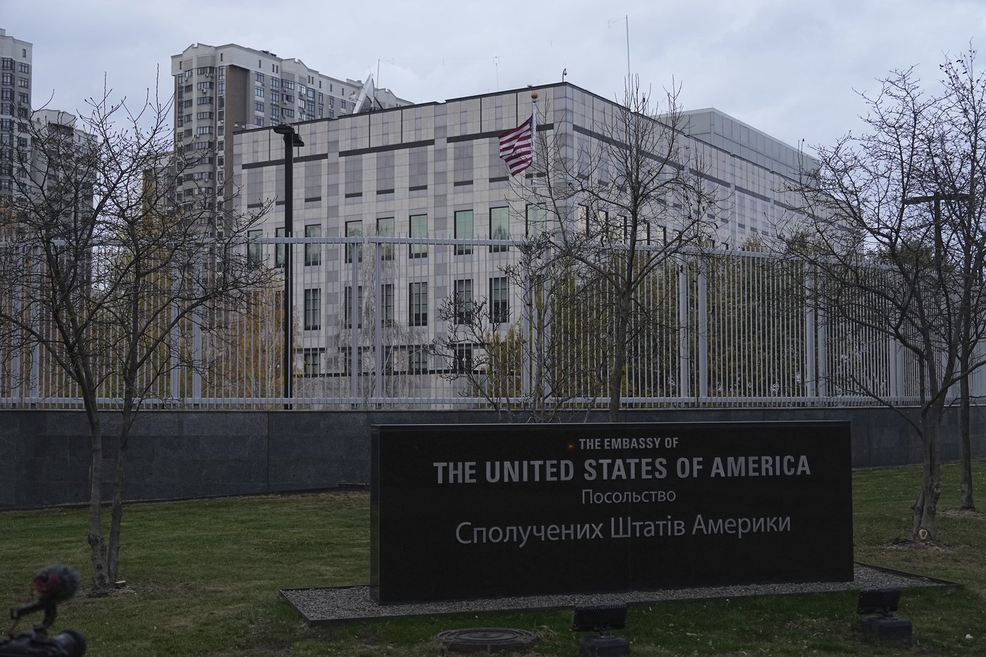 Les ambassades du Canada et des États-Unis en Ukraine ont été fermées au public