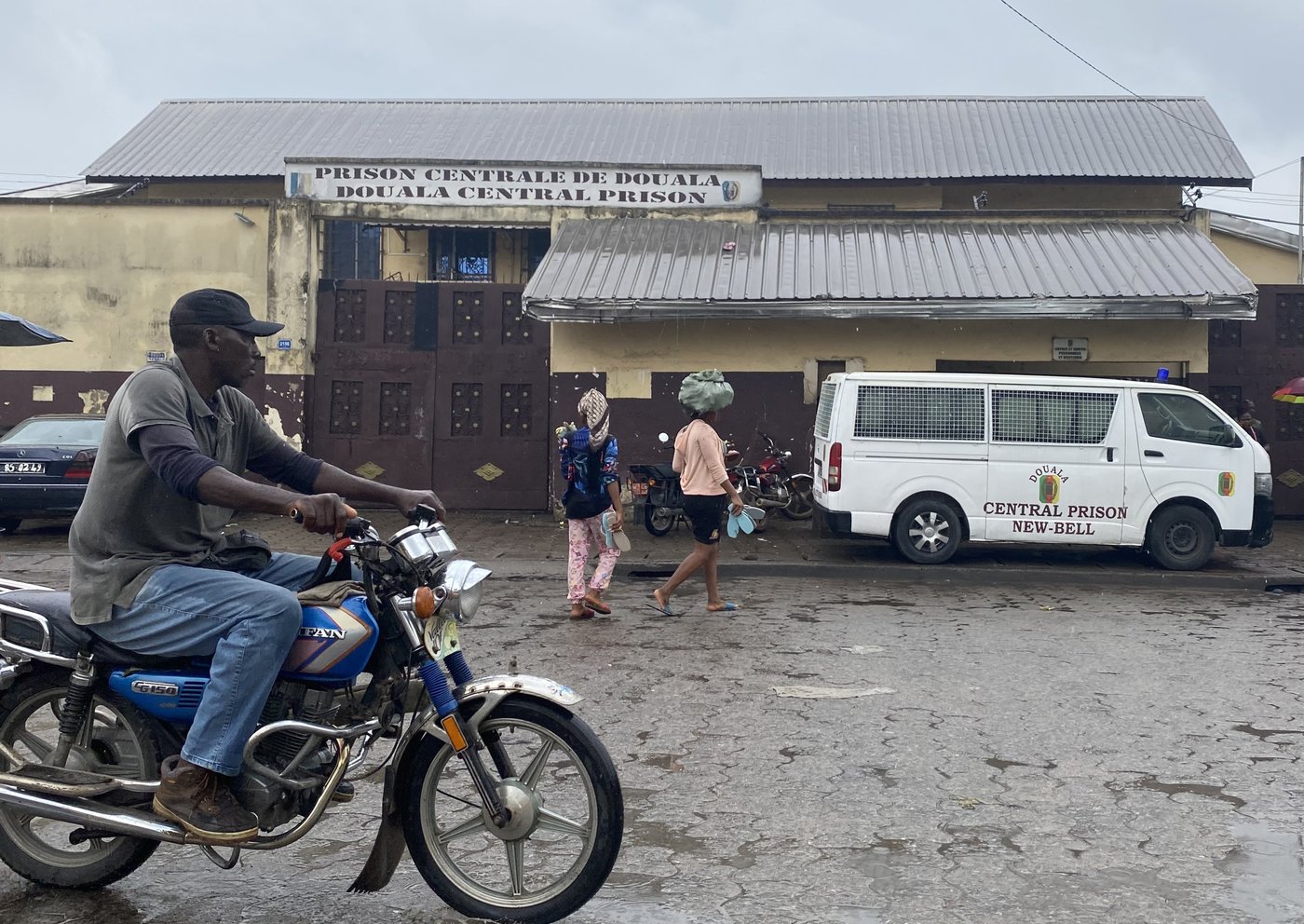 Des jeunes hommes détenus «pour homosexualité» au Cameroun témoignent