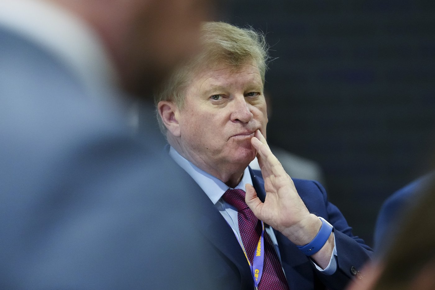 Le consul Clark réitère sa version sur l'achat de la résidence de fonction à New York