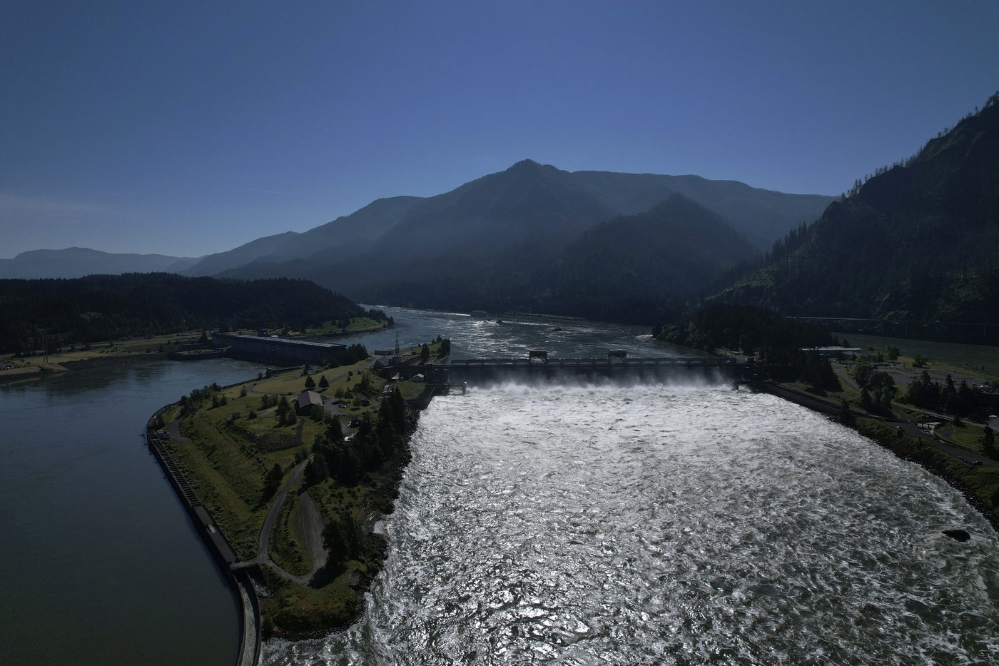 Joly et Blinken font pression pour adopter le traité du fleuve Columbia rapidement