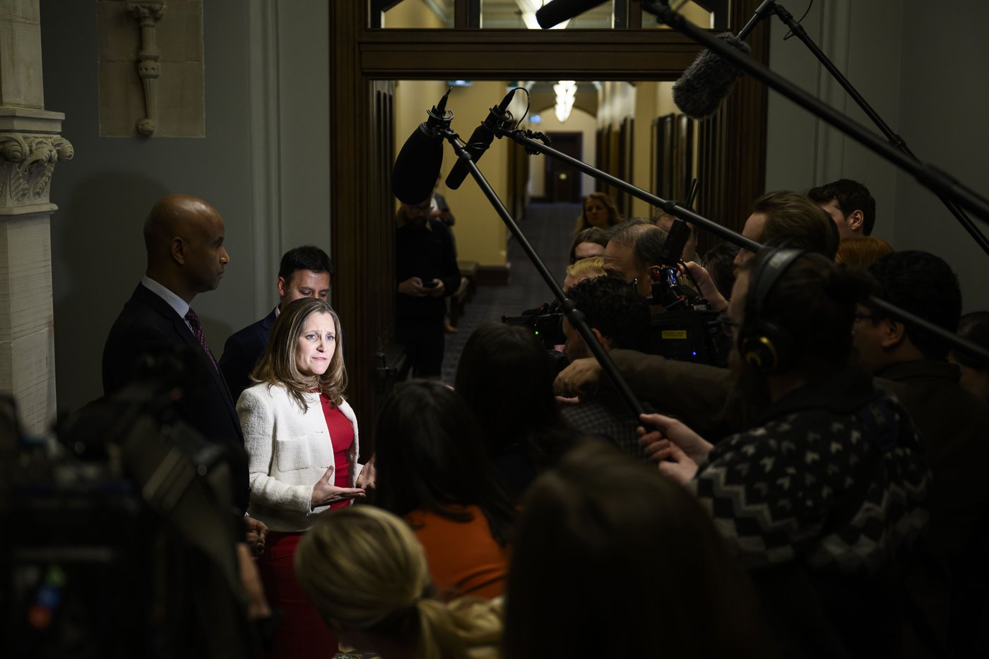 Chefferie du PLC: Freeland veut quatre débats entre candidats, dont deux en français