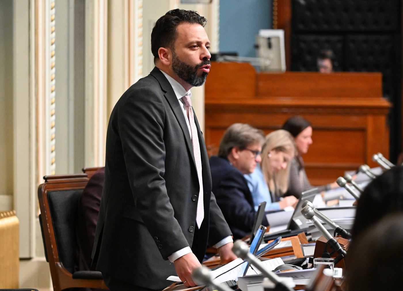 Caucus solidaire: le retour de Haroun Bouazzi après la tempête