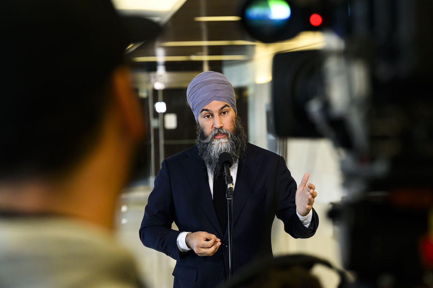 Tarifs: Singh prêt à appuyer le gouvernement jusqu'à la fin mars pour un plan d'aide