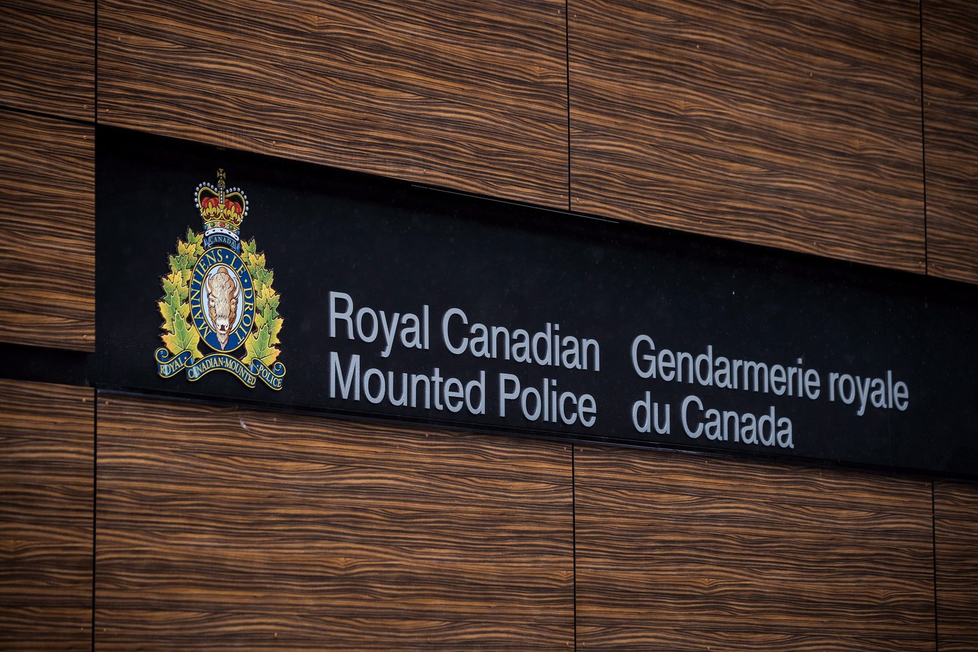N.-É. : La GRC dépose une soixantaine d'accusations contre un homme de West Dalhousie