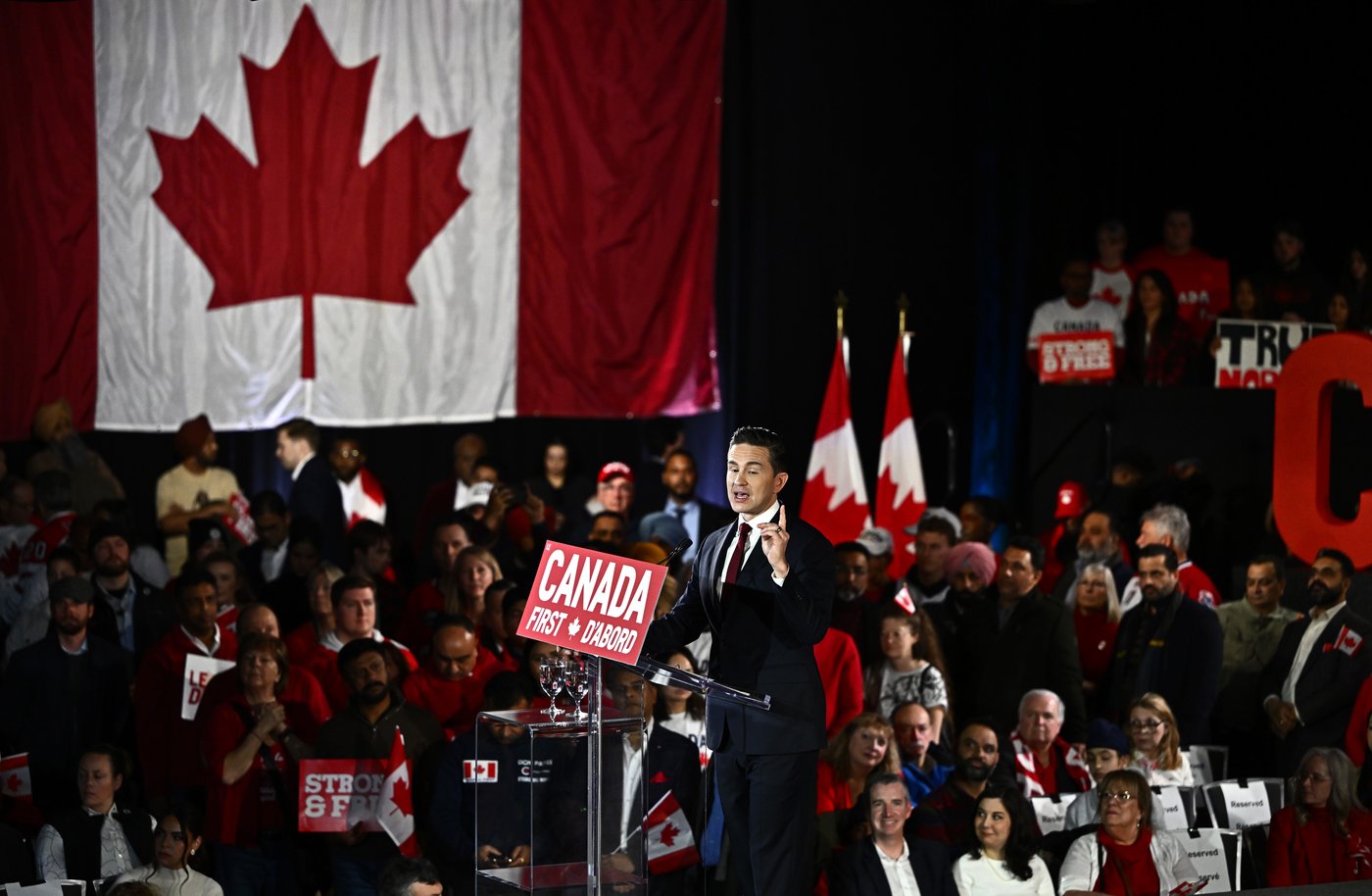 Pierre Poilievre dévoile des thèmes de campagne à l'approche des élections