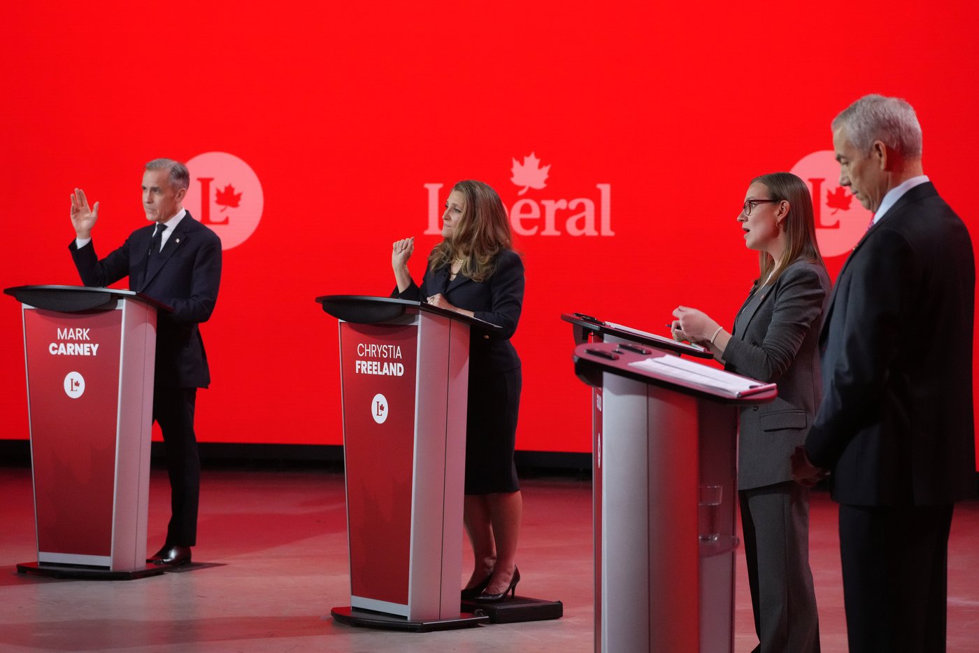 Chefferie du PLC: un débat en anglais tout juste avant le début du vote des membres