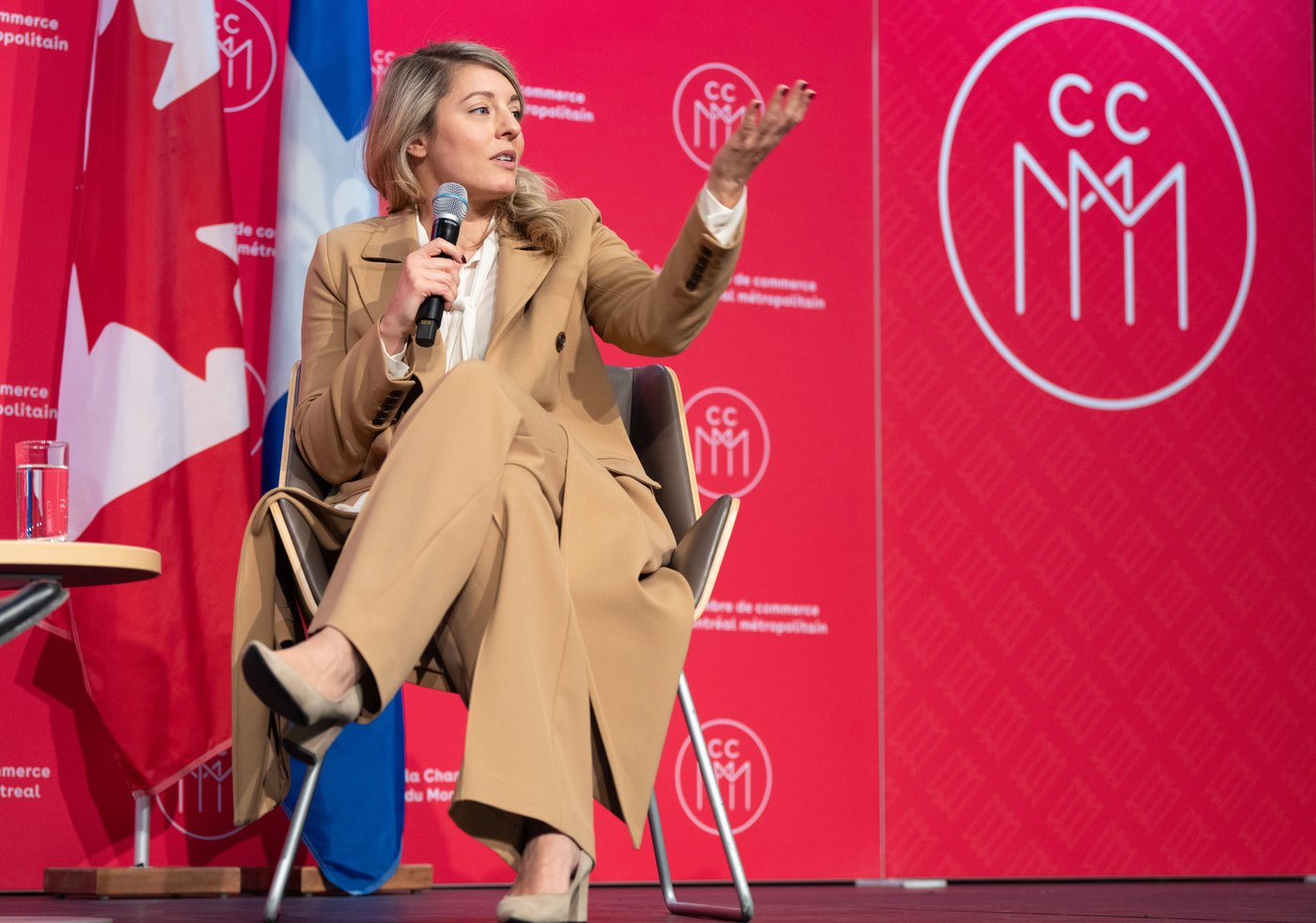 Munich: Joly dit que les menaces de tarifs de rétorsion du Canada on fait réagir