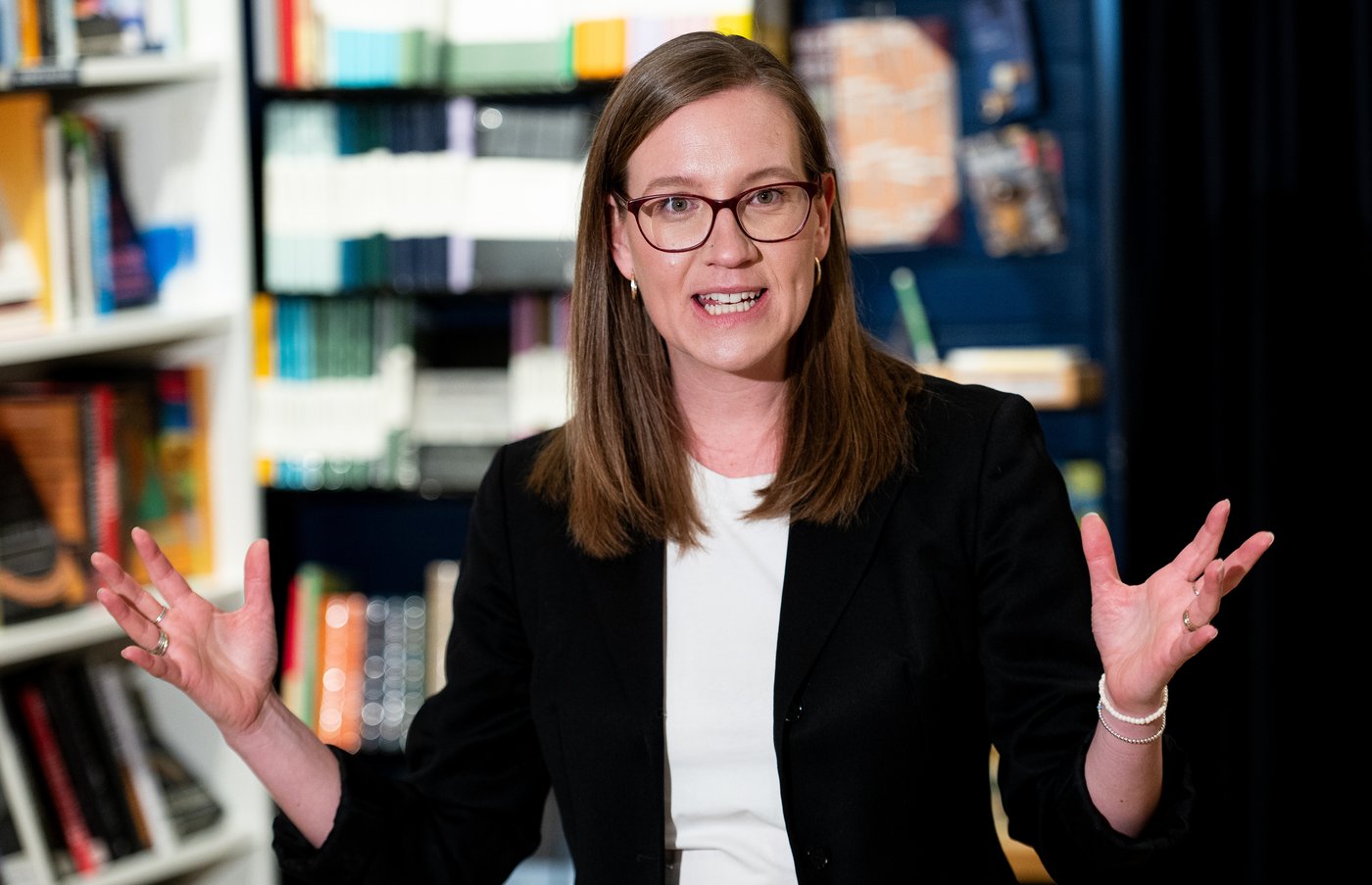 Karina Gould promet de travailler à l'établissement d'un «revenu de base garanti»