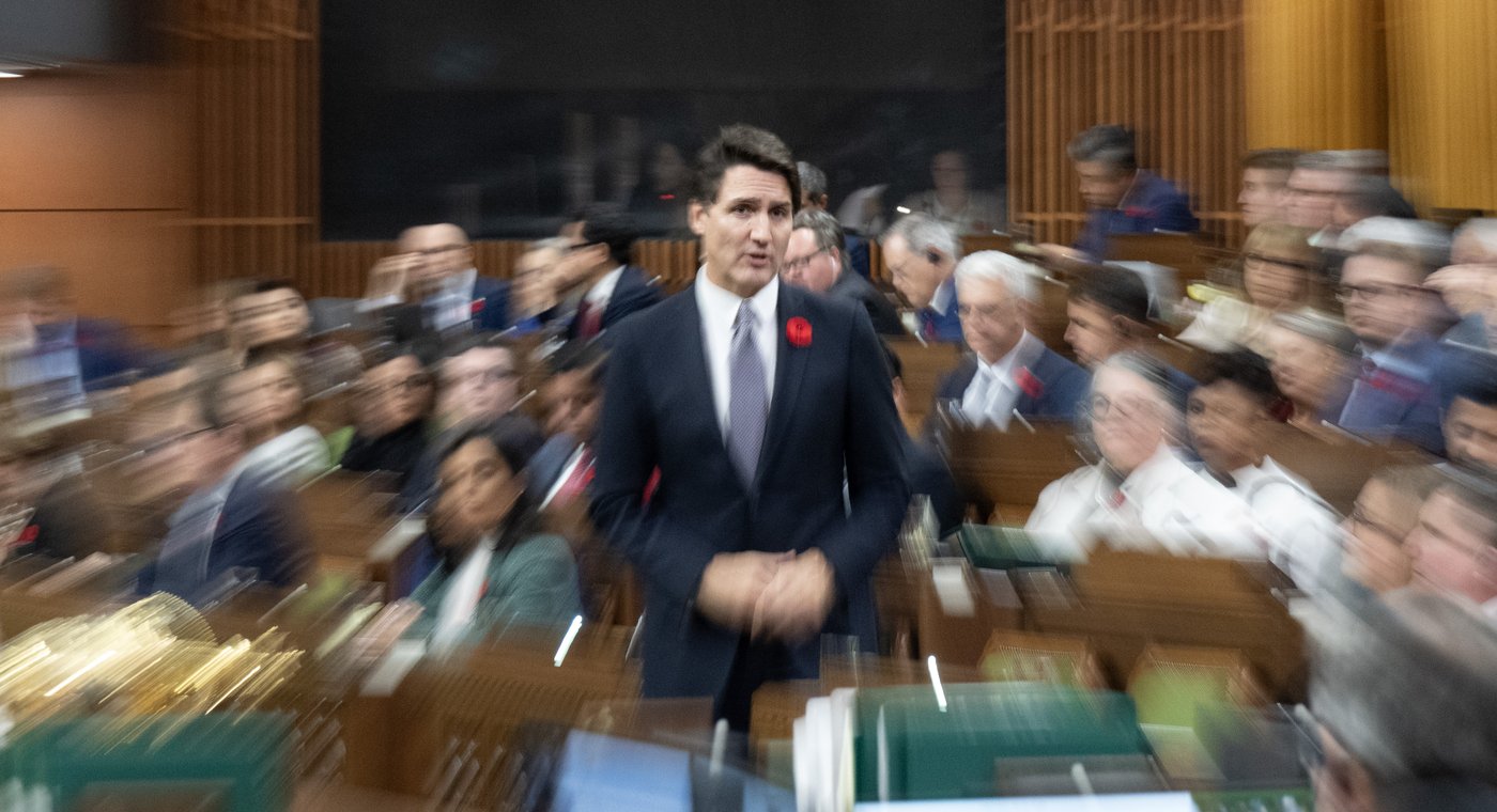 La prorogation du Parlement est contestée par deux citoyens en Cour fédérale