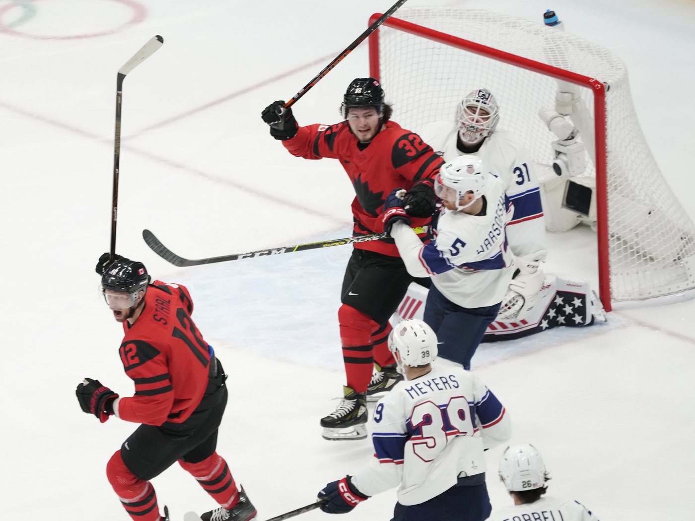 Canada-États-Unis: Fond de tensions à la Confrontation des 4 nations