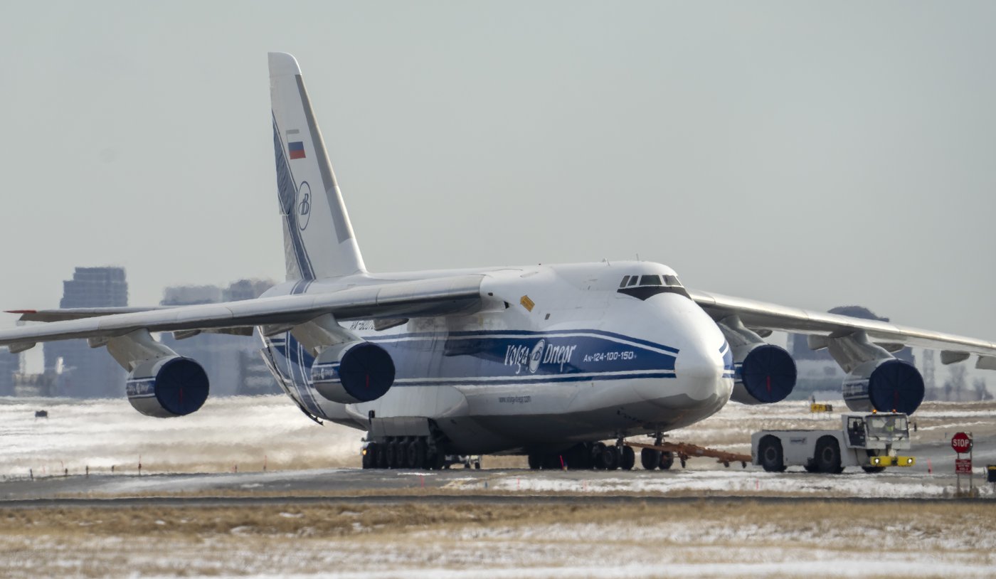 Ottawa serait sur le point de finaliser la vente de l'avion russe saisi à Toronto