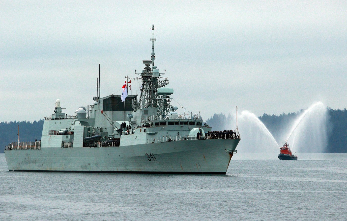Un commandant de la Marine a été relevé de ses fonctions au milieu d'un déploiement