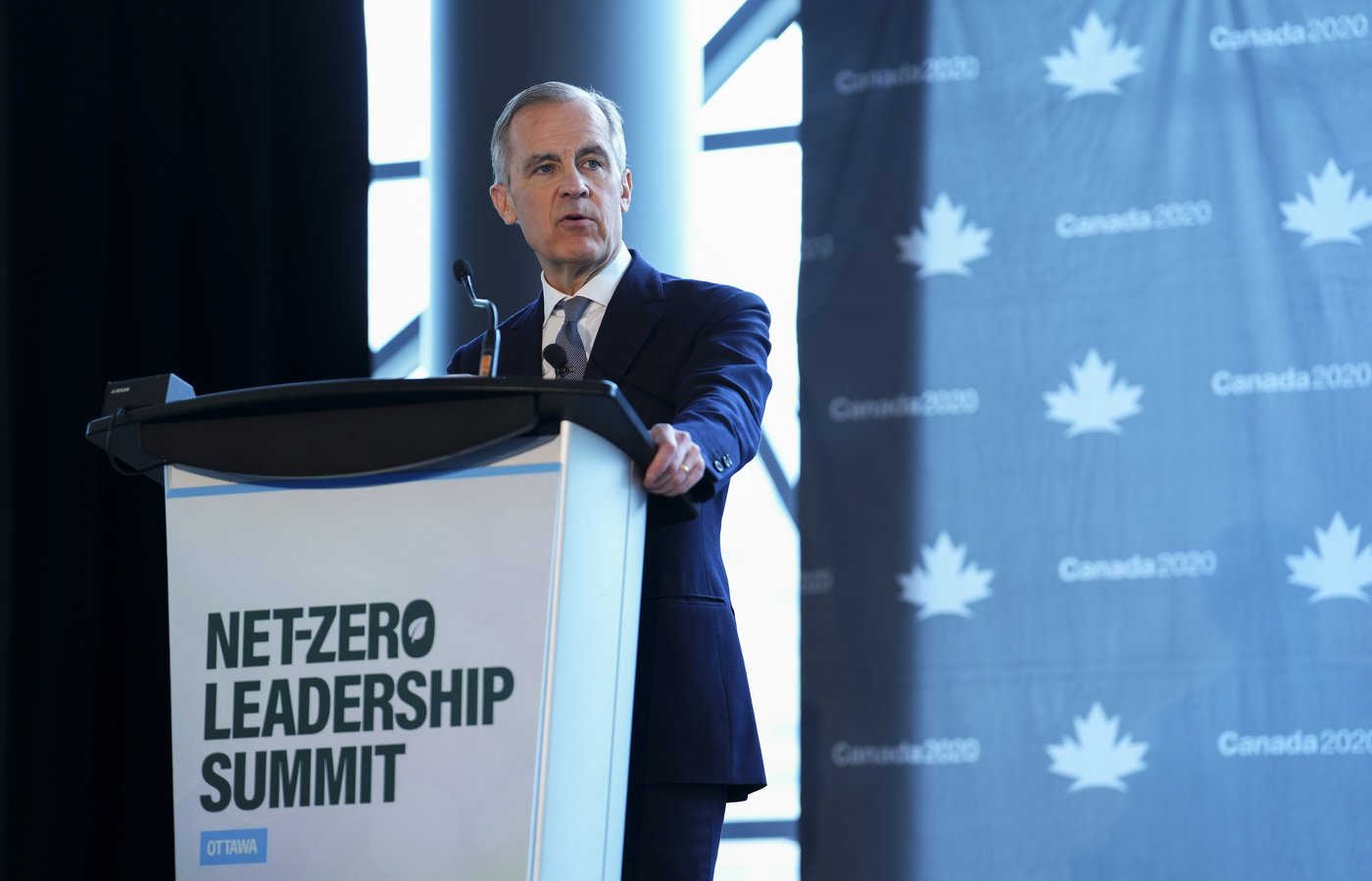 Des groupes demandent à Carney une politique financière alignée sur le climat