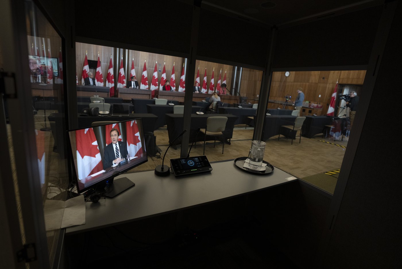 Des compressions au Bureau de la traduction nuiraient d'abord aux francophones