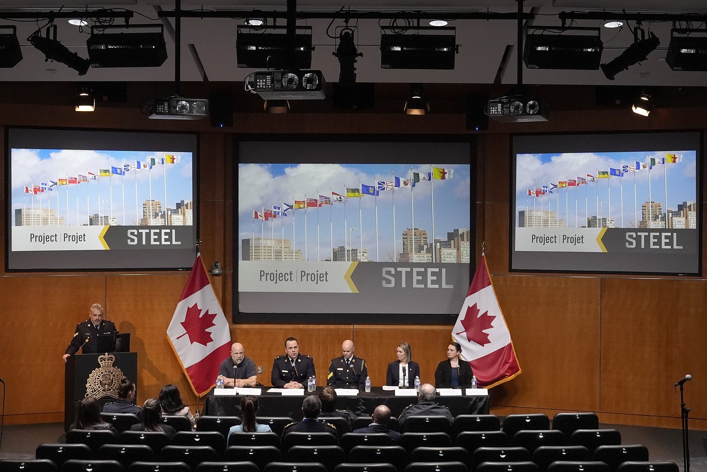 Plus d'une centaine d'arrestations au Canada pour exploitation d'enfants en ligne