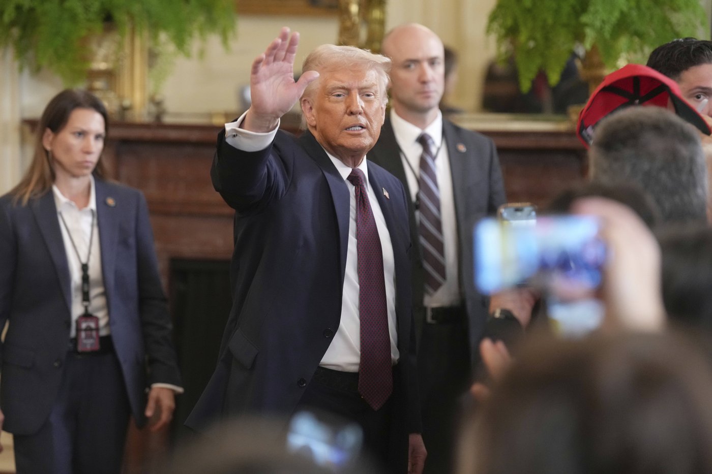 Alerte: Donald Trump annoncera des droits de douane sur les automobiles