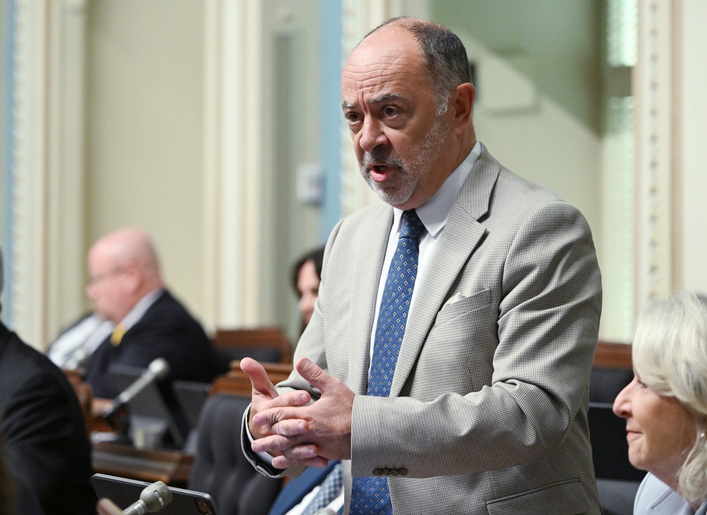 Les négociations avec les fédérations de médecins seront «très difficiles», dit Dubé