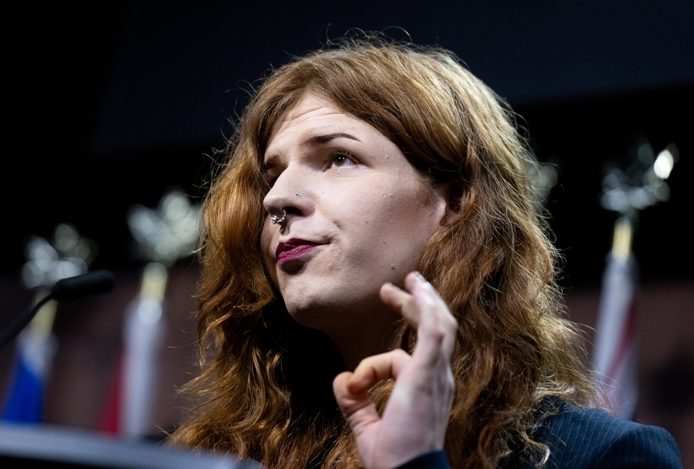 Queer Momentum utilise le drag pour appeler à voter contre la discrimination