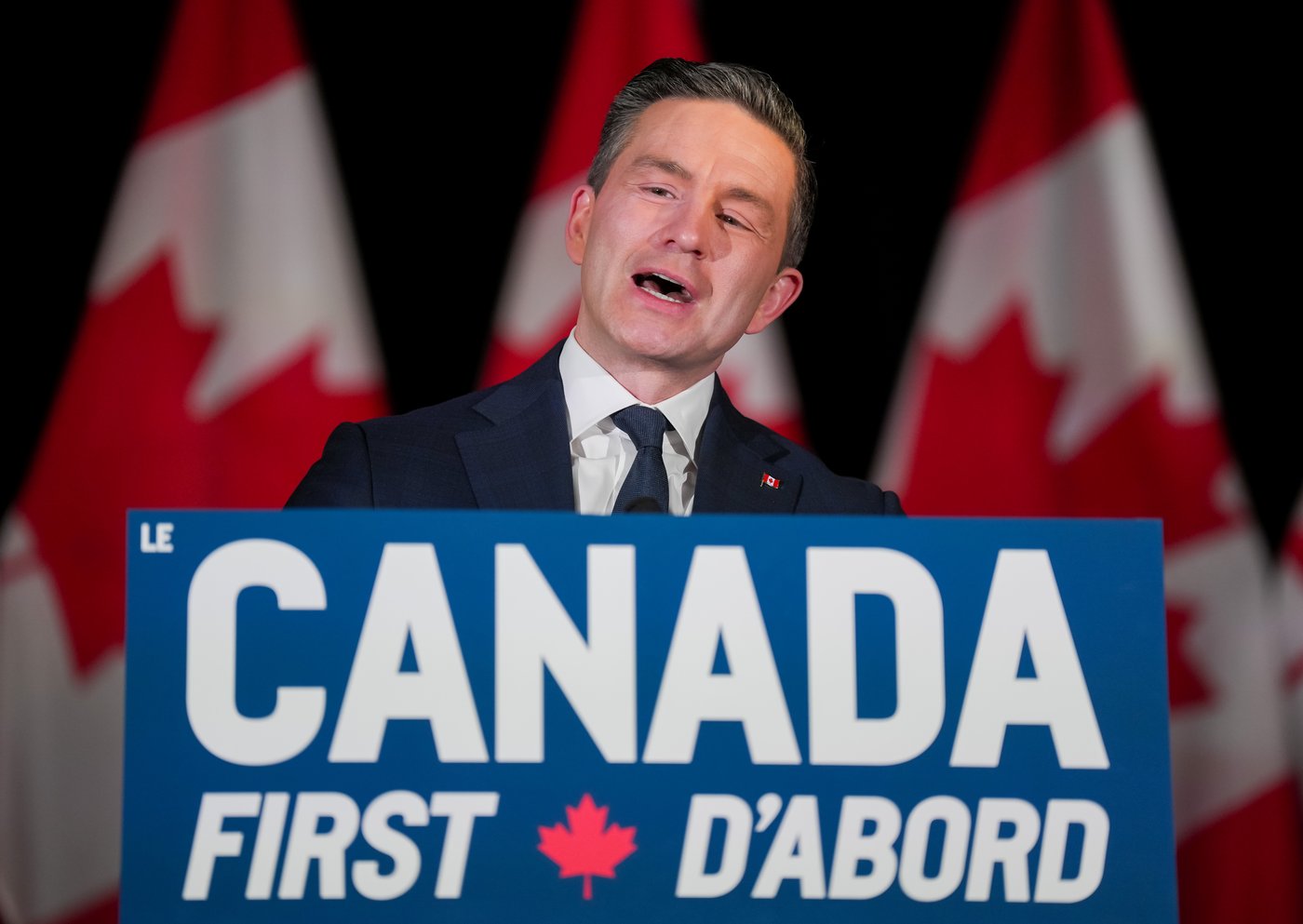 Poilievre veut abolir la tarification sur le carbone, dont celle pour les industries