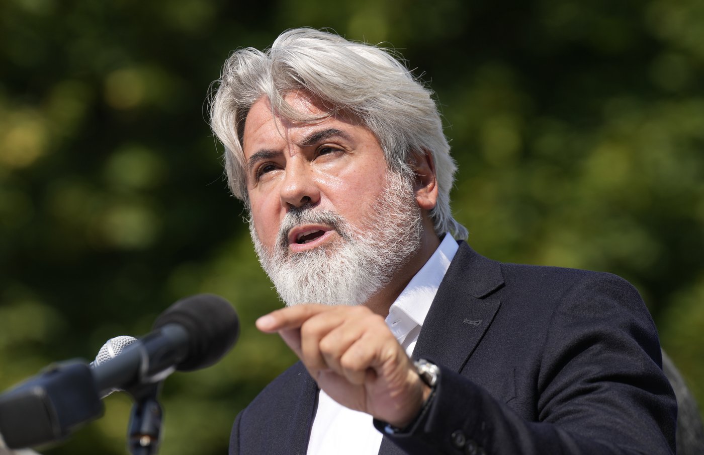 Chefferie libérale: Pablo Rodriguez présente son plan pour faire face à Trump