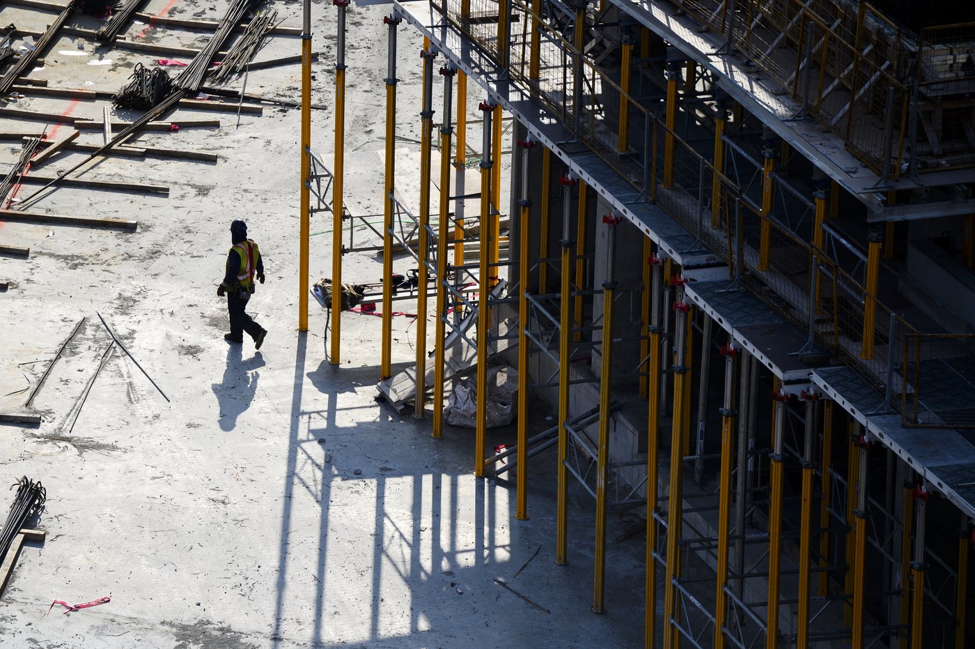 Importante entente de principe, partielle, dans la construction