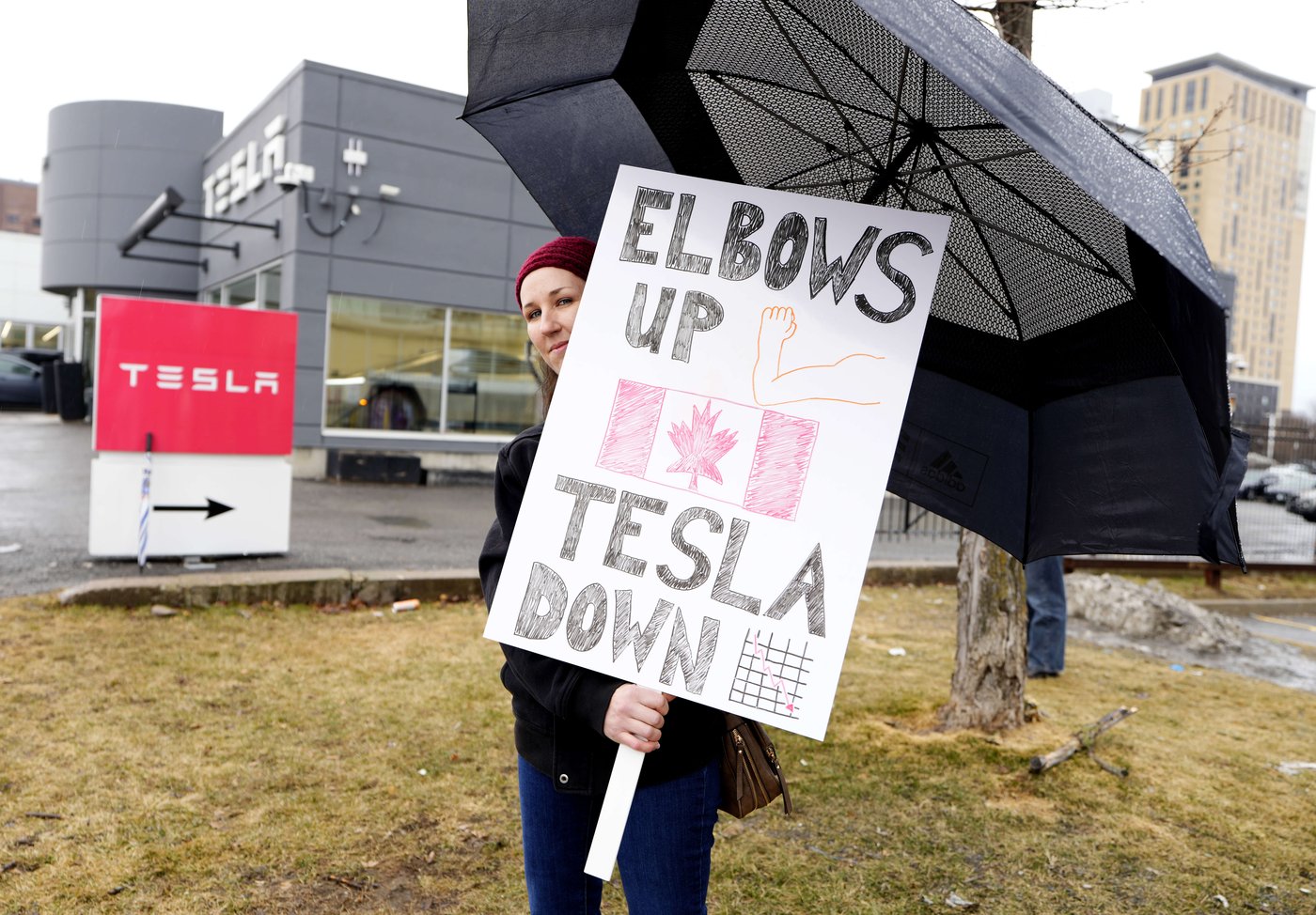 Fréquentation record au Salon de l'auto de Vancouver après l'exclusion de Tesla
