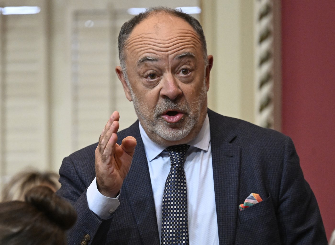 PL83: Dubé dépose des amendements pour s'attaquer au va-et-vient des médecins