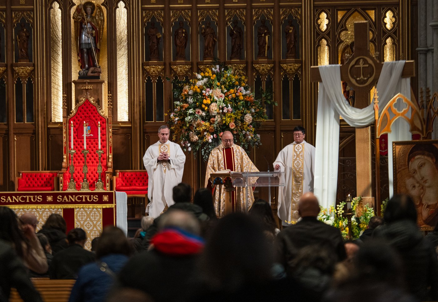 Les archevêques de Montréal et de Québec tiendront des messes à la mémoire du pape