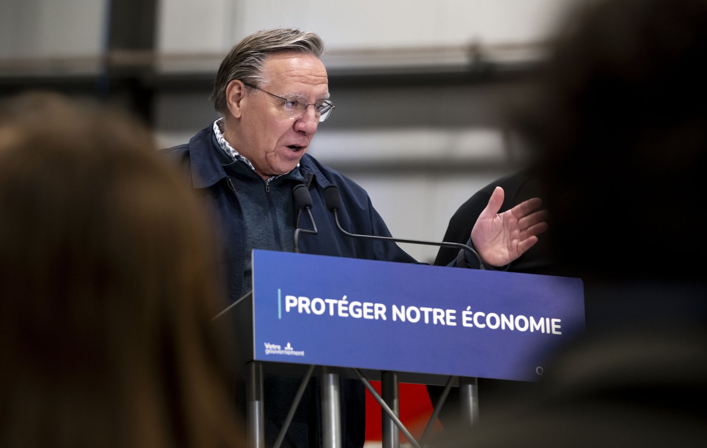 Legault «assume complètement» les choix du gouvernement qui ont mené à la décote