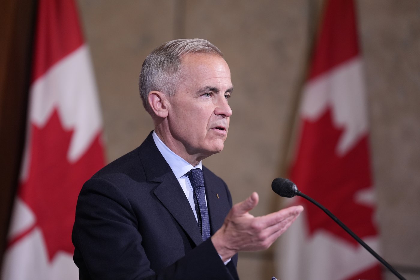 Les coûts de l'adhésion du Canada au «Dôme d'or» de Trump restent flous