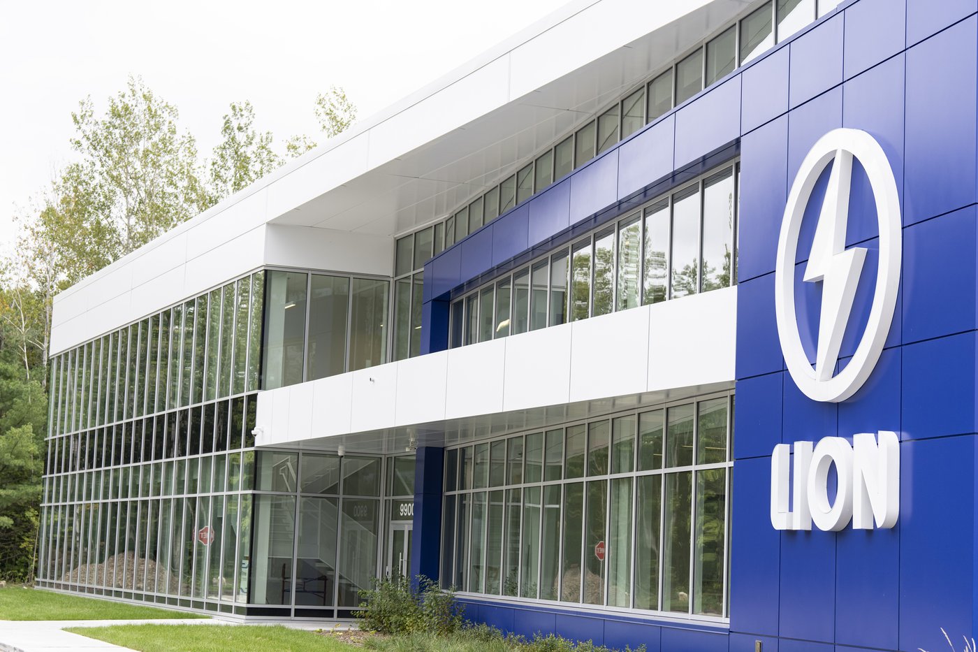 Des investisseurs soumettent une offre révisée pour l’acquisition de Lion Électrique