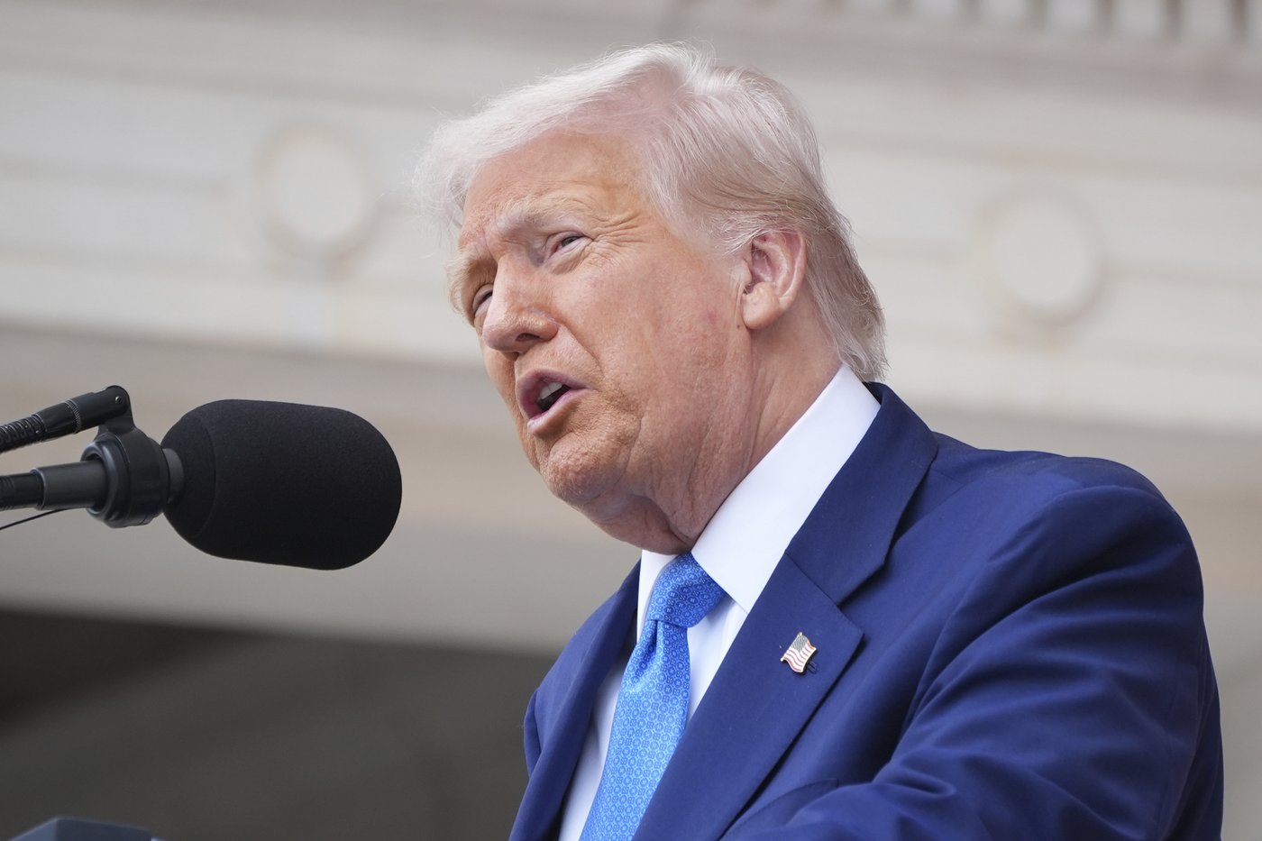 Trump dit que l'adhésion du Canada au «Dôme d'or» coûtera 61 milliards $