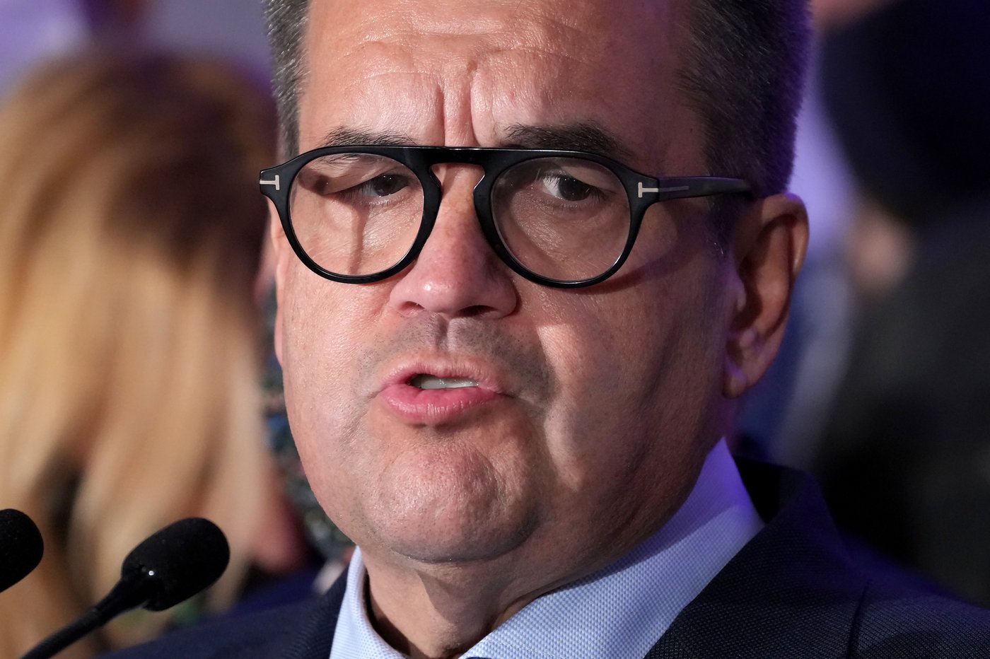 Arthabaska: Denis Coderre appelle les libéraux à voter pour Éric Duhaime