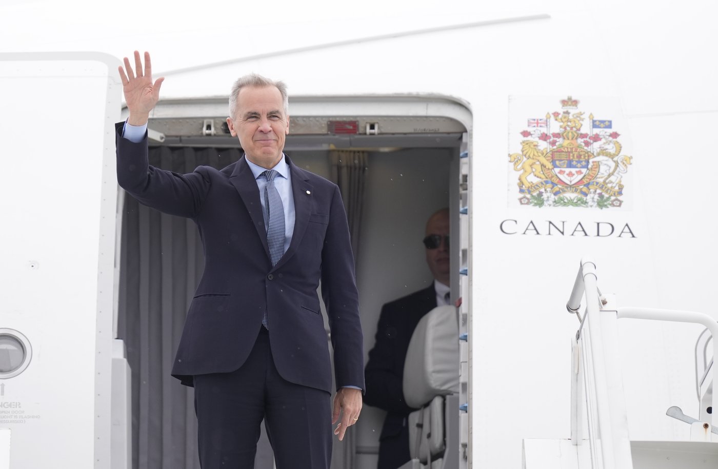 Mark Carney arrive à Washington pour une rencontre avec Donald Trump mardi