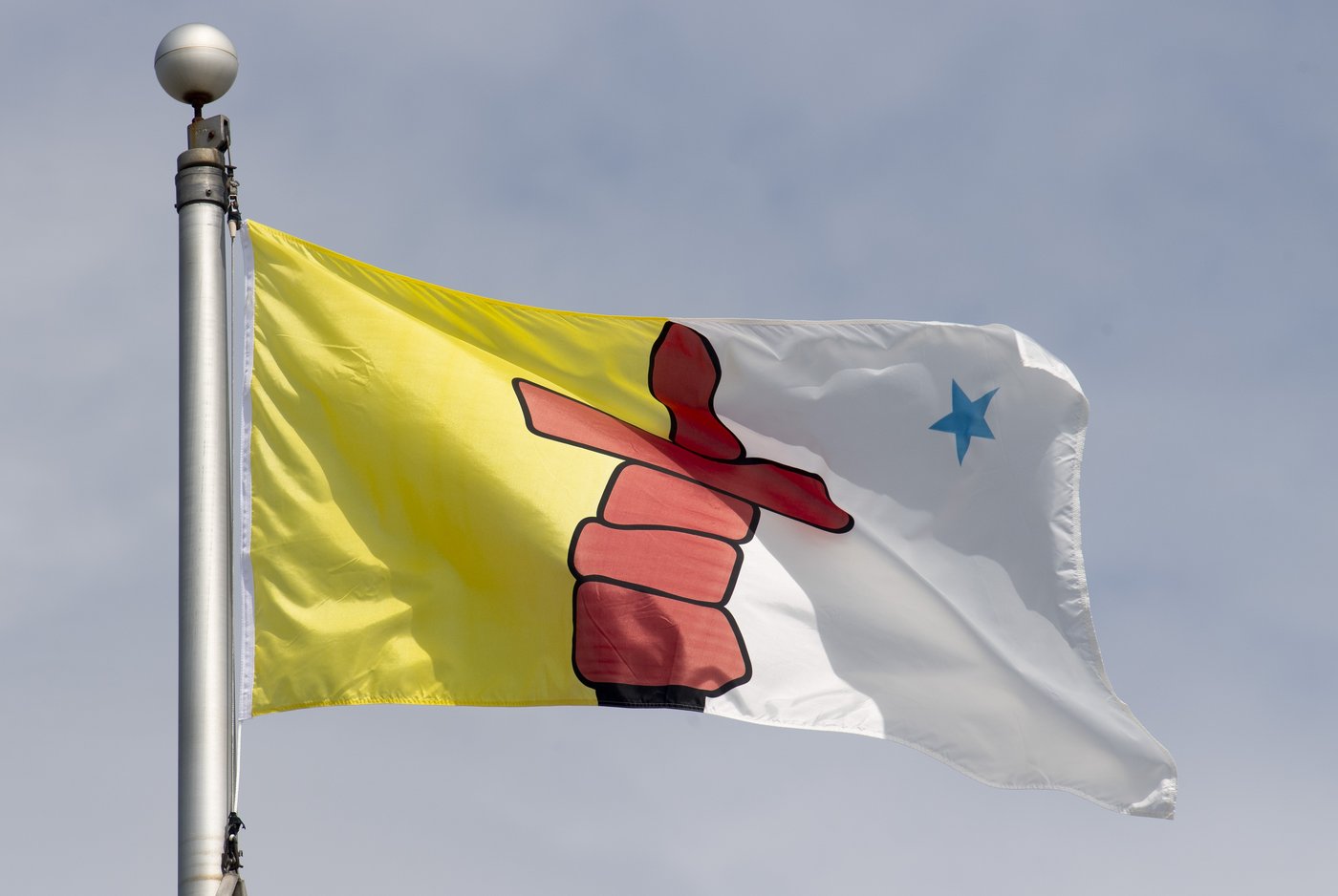 Une urne bloquée par le blizzard empêche la validation des élections au Nunavut