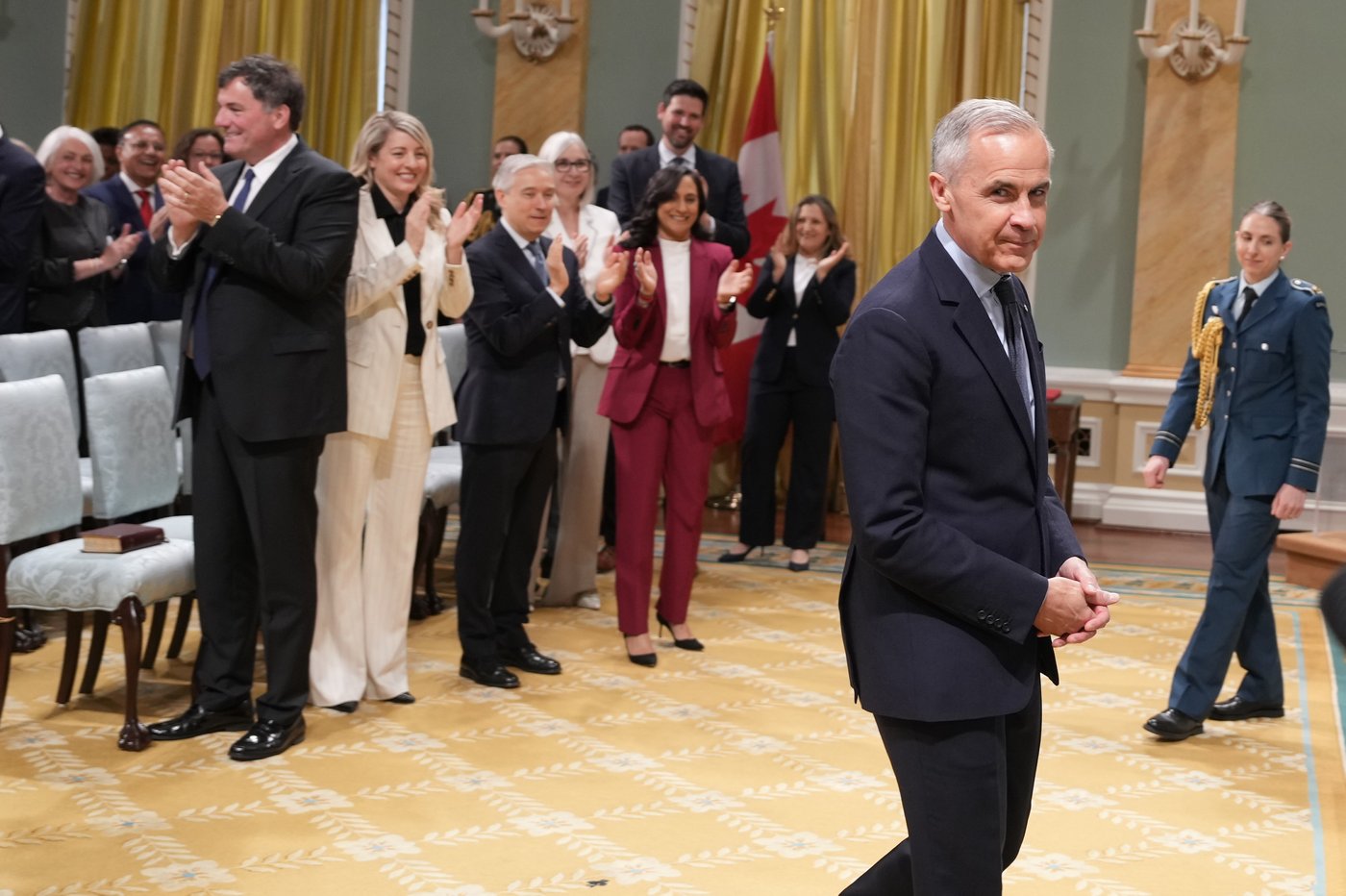 Le milieu des affaires surveille les portefeuilles clés du cabinet