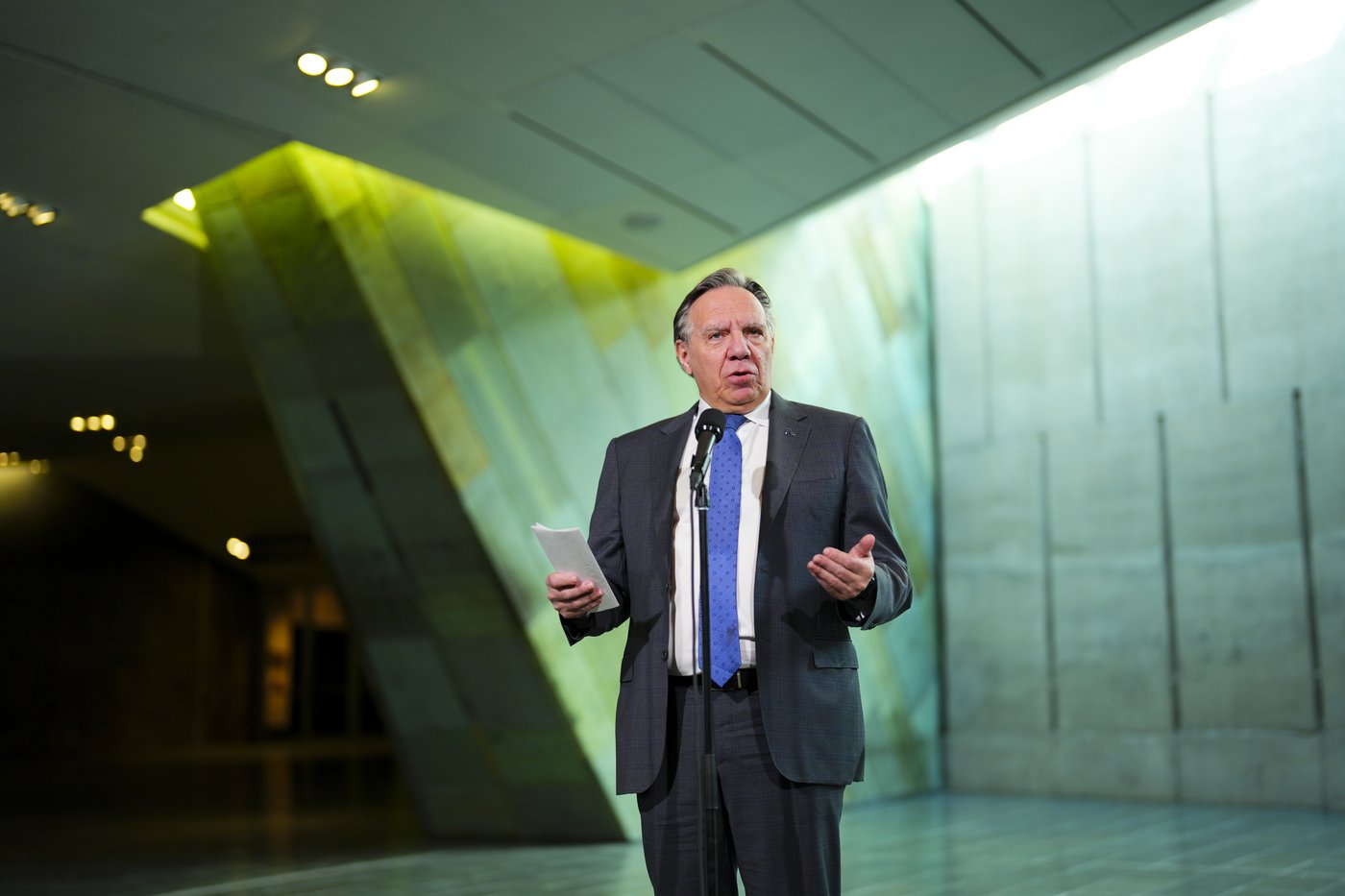 Legault tend la main aux médecins, mais leur demande de démontrer de l’ouverture