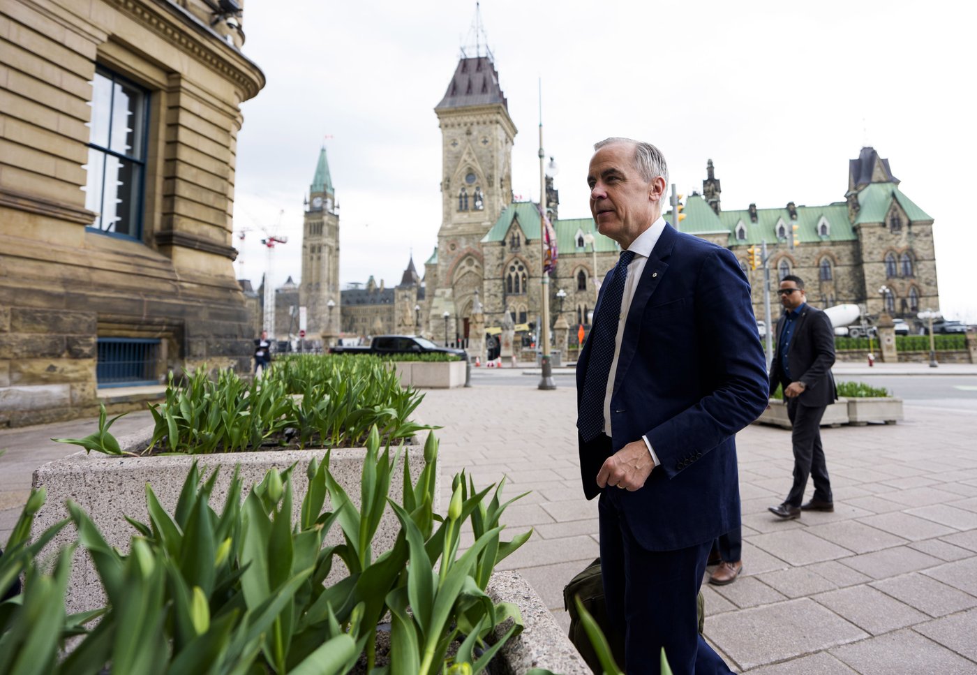 Le nouveau Conseil des ministres de Mark Carney sera assermenté mardi matin