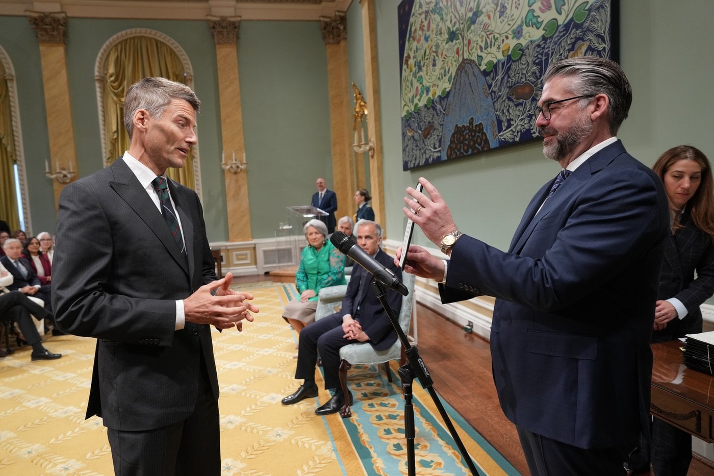 Le nouveau ministre du Logement entend s'appuyer sur son passé de maire de Vancouver