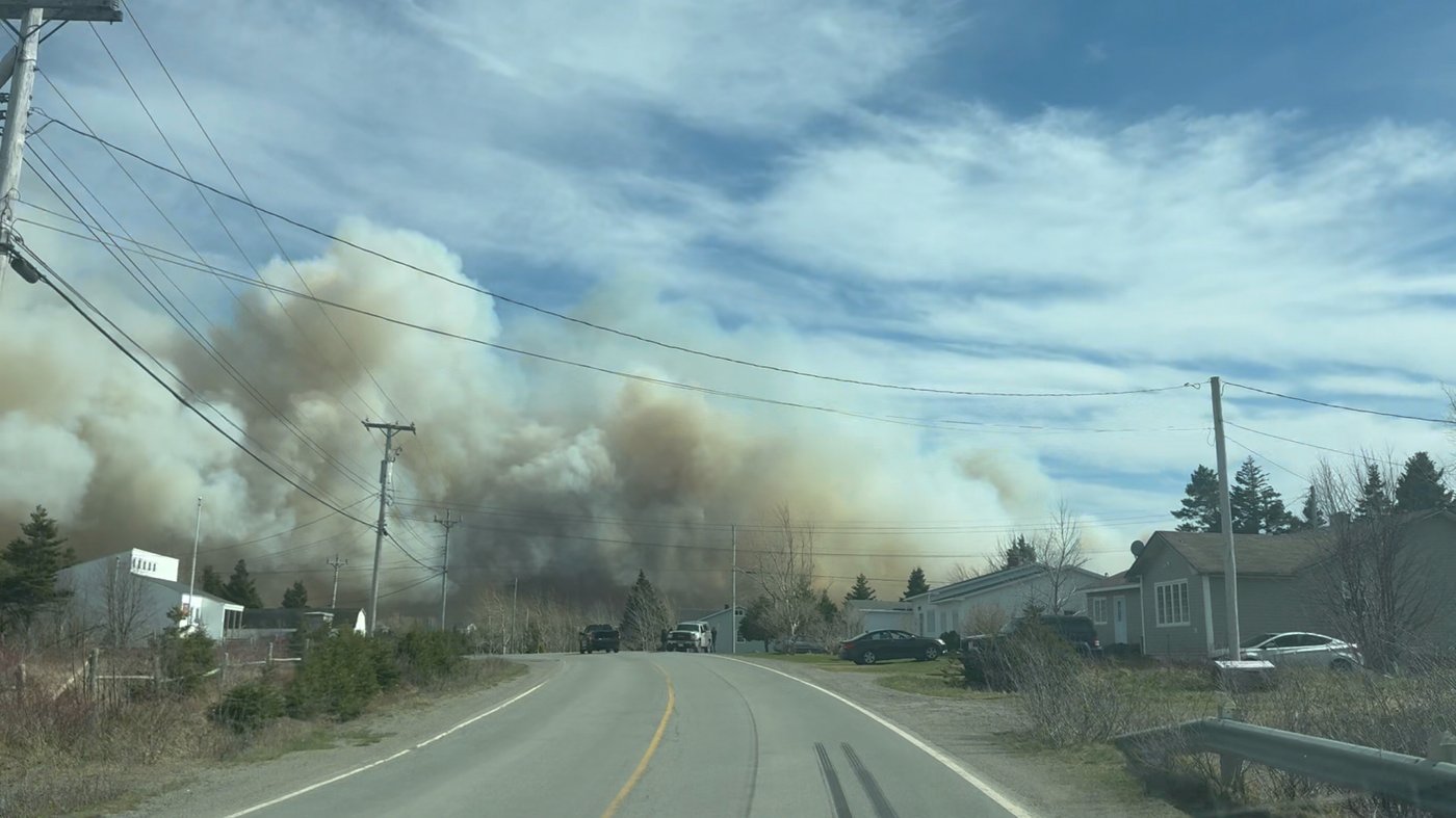 Les Terre-Neuviens contraints de fuir les incendies peuvent rentrer chez eux