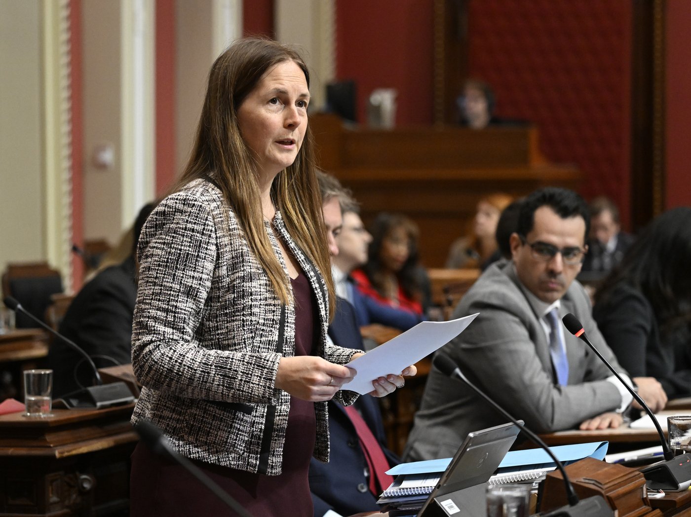 L'opposition veut des normes sur les «polluants éternels»