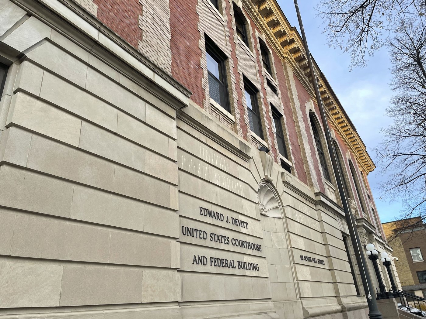 Deux hommes coupables de trafic d'êtres humains risquent plusieurs années de prison